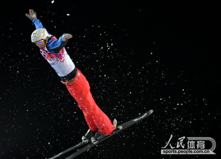 ��ͼ����������������»����ӿ��м���ͭ��