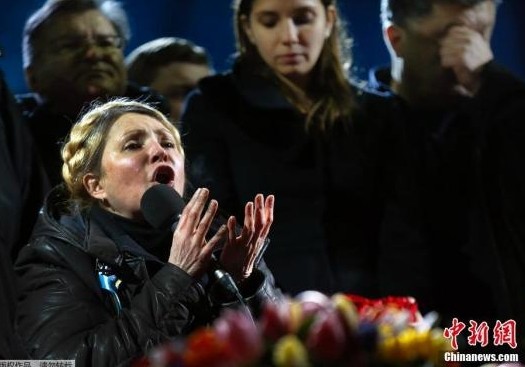 �����ƾ��ƾޱ�����ڿ��������ڿ���ǰ������Ī��Ƶ���ʱ��2��22���������׶����������㳡�����ڶ�������֧���߽���ʱ̸����������ڶ����㳡��������ʾ�����ڣ��ơ�Ӣ����Զ�������� ��������ɱ��������֮�Է���