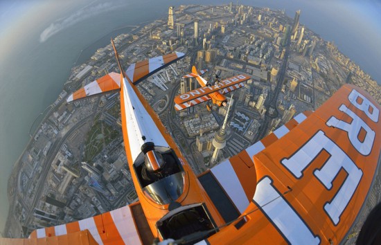 ��ʿŮ�Ӹ߿����ؼ� �����Ͼ������߶�Ա����Ҫ��ʱ��Լ241����ķɻ�����ɸ��ָ��Ѷȶ�����Σ��ϵ�����ߡ��������������⣬���з��м����ı��ݣ���������ͷ��������ʧ�ٵ�ת�͵������С�