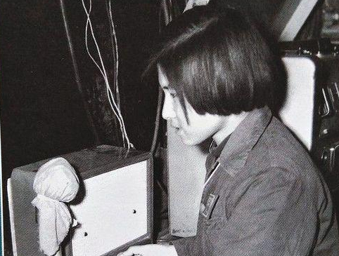 �����Ծ��鷢���ϰ���Ƭ�ӻ���������ԷС��������î���ھ��鱨̯���Ե�һ����̫ԭ��·�־�־����û�뵽����������һ���ϰ�·��������ʱ�����Ƭ��������Ƭ�����˴���û�м�����