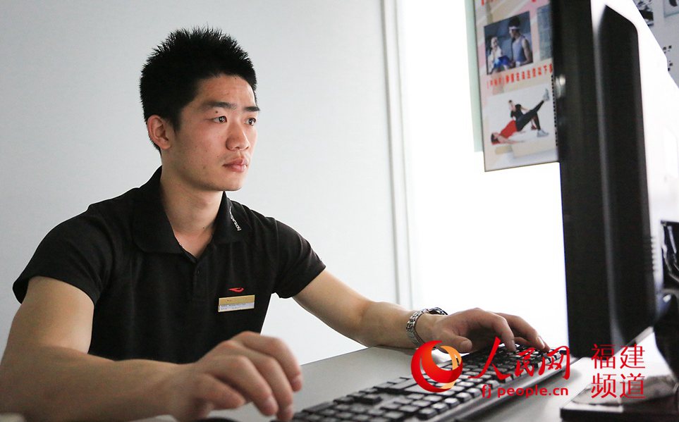 ÿ���ϰ�ǰ������ϲ��Ҫ����˶����ڿεĻ�Ա��������ȷ�ϻ�Ա�γ̵�ʱ�䰲��