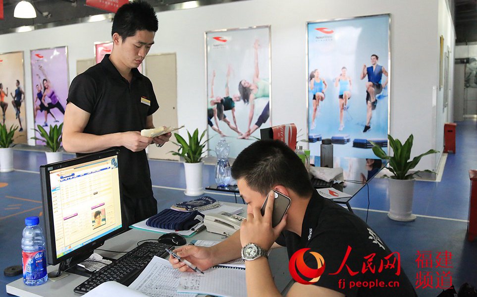 ��ǰ����ԱԤԼ�γ�������ϲÿ���ϰ�Ĺ̶����ݡ���˵����������ã�һЩ��Ա�ͻ���ʱȡ���ϿΡ����Ƕ�����������»��ǳ�֮�Ժ�Ƚ���Ч��