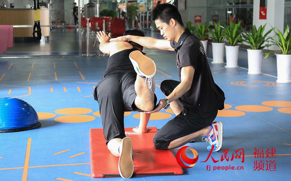 ����е��ϰ��ȫ��Э������ϰ��ͨ����ͬ�Ķ�����ʽ���Ը����˵�����״��