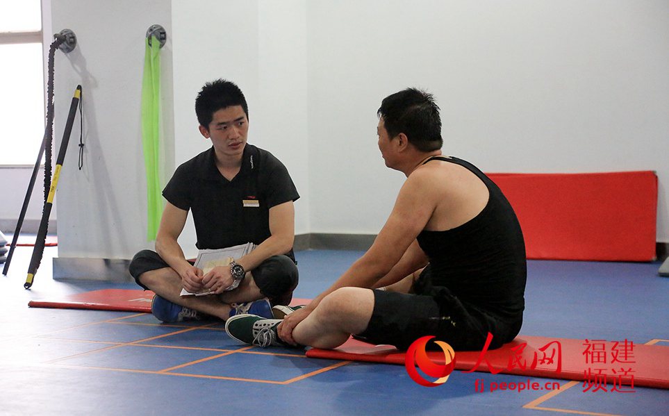 �ڿν����Ժ�����ϲ�ͻ�Ա�������˽��Ա���������״���������һЩ��ʳ���ճ�����ϰ�ߵĽ���