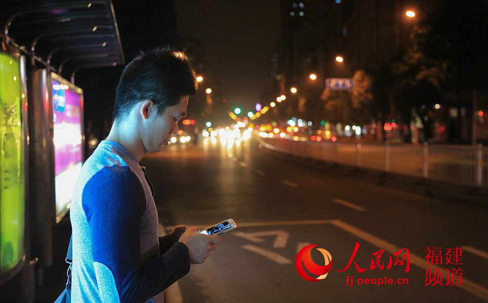 �°�ȳ�ʱ������ϲ������������һ���ǡ���ͷ�塱������ͬʱ�ᳫ����˶����������ʽ��ҲӦ�ó�Ϊ���������˵Ĺ�ʶ