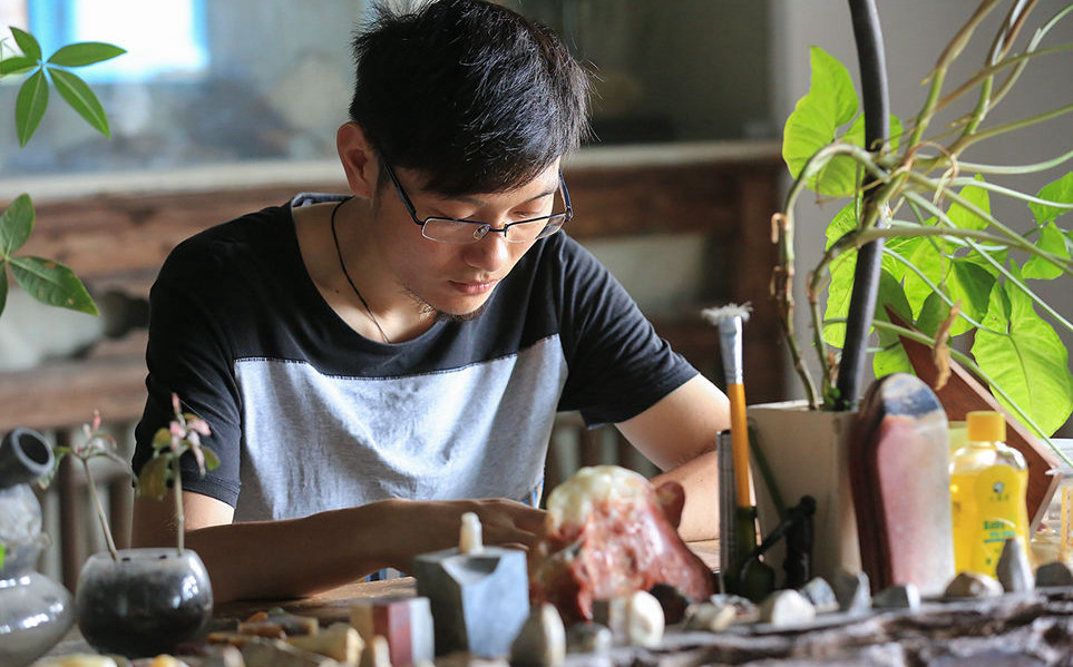 ÿ�������ʯ����̣����ǲ���ѧϰ�������ʦ����Ʒ���ź���������������ɽʯΪ�顣