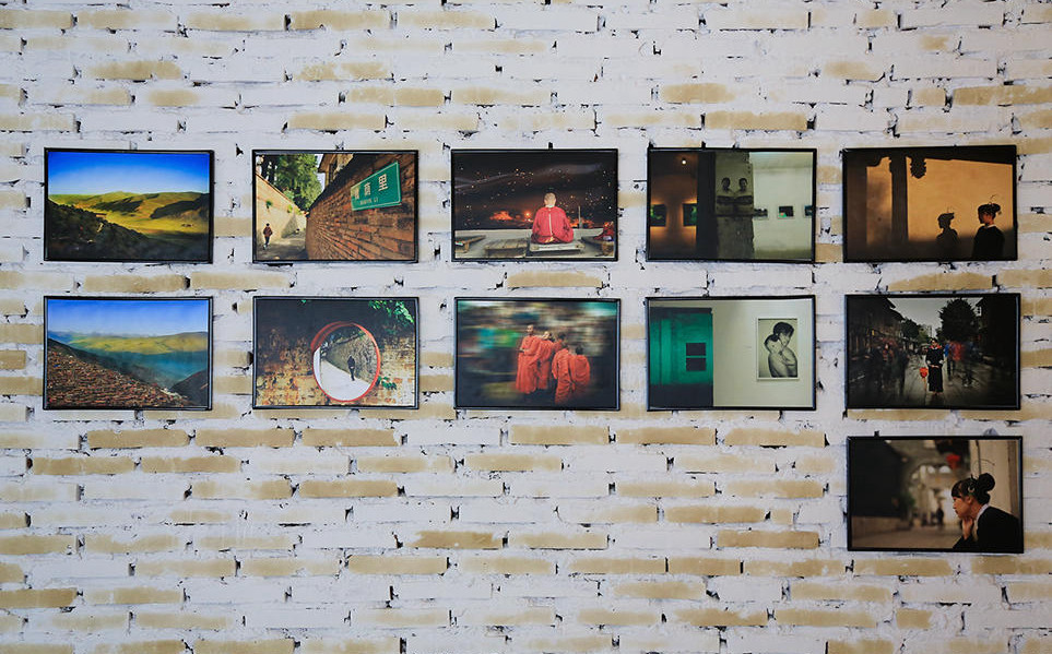 ���������Ӱ����������������Ӱ����Ҳ�н������ڹ����ҵ�ǽ�ϣ�����������һЩ��Ʒ��