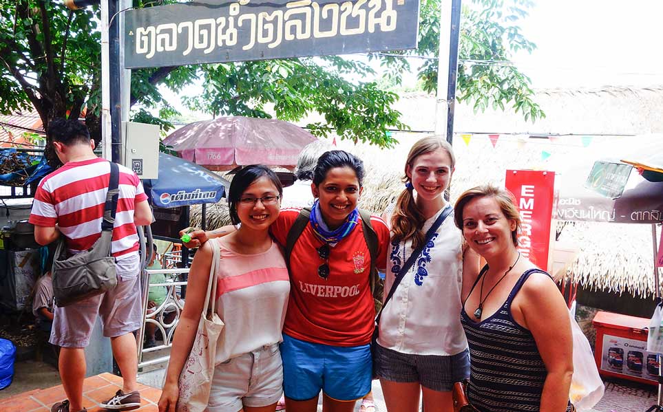 �����أ���Ц������Ҳ���������ѣ���ҽ��������գ���������У԰ʱ���졣