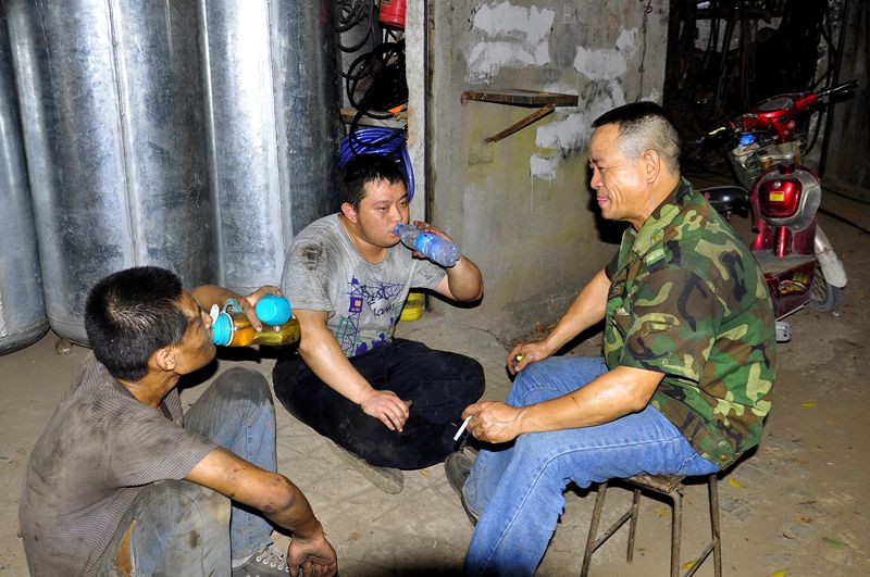      һ���ú������ӥ��ֻ��������ӥ�罫���������ֵܣ��ϰ尮���̣��˼Ұ���ˮ�������ֲ��ֵ�٩�������ɻ�ۣ�