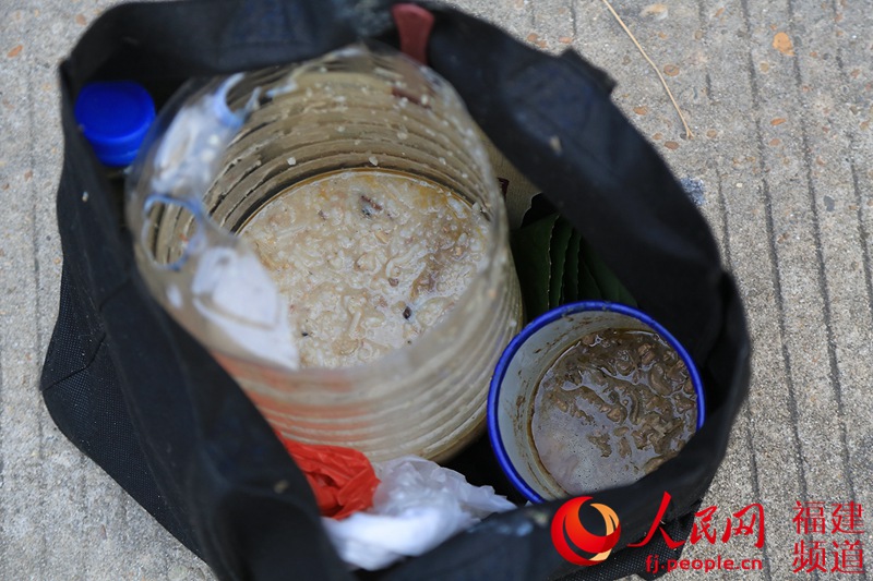 �Ű������Ƶ�è����һ�������������װ�����ɣ���ʱ����������С��СϺ������è�Ӳ͡�һ�����������ܻ���ռ���Լ����ݽ���ķ�֮һ���࣬���Ű��̾��������ĸ�����ֵ�õġ�