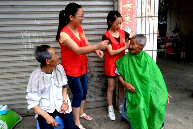 �����幤�����ף�����Ů����ʦ������Ժ������������������ѧ���ã��ƣ���һ����������Ʒ�����õó�ȥ��Ŷ��