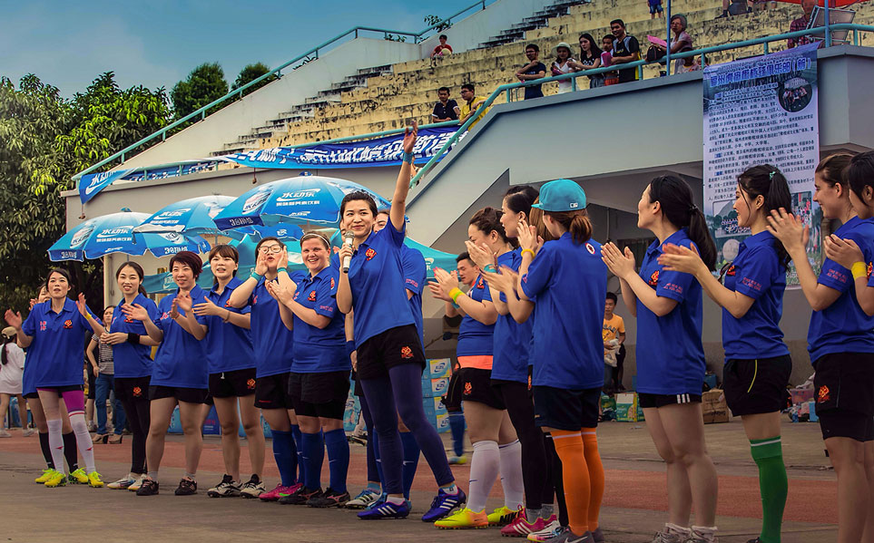 ͨ���ٰ�����������ϣ�����и������ܹ��˽��Ͷ����������������˶�