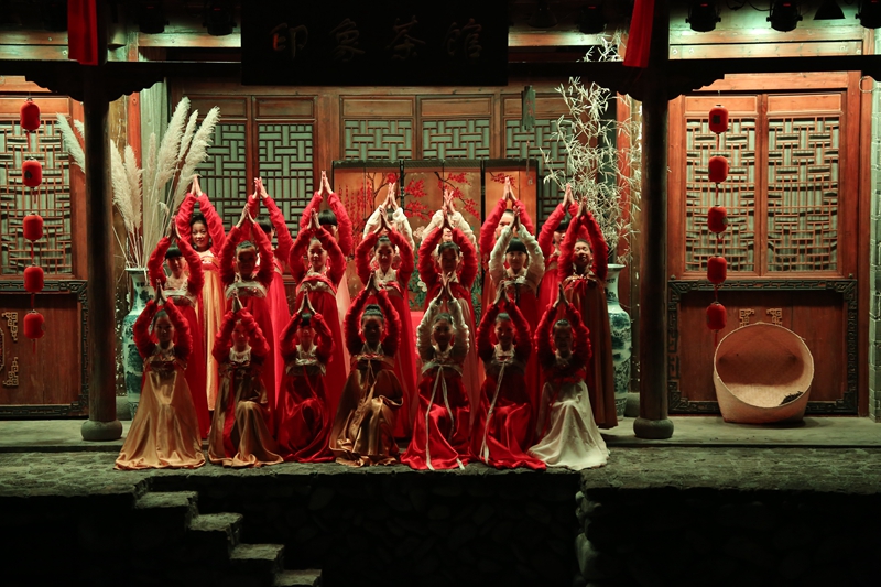 ��ӡ�����ۡ�ɽˮʵ���ݳ���ʽ��ʼ������װ��ġ��Ƴ���Ů�������ֵĺ����»������������ŶԲ�ľ�����ʼ�˻����ı��ݡ�