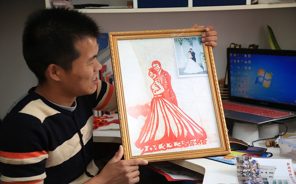 15.�����̽������Ӱ���һ����ɴ��ֽ��Ʒ���������̽�����ҵ֮��һֱ֧������ͬ�����ѡ��̽���˵�ڻ������ͳ������ֽ�Ƕ���λͬѧ��õĻ���