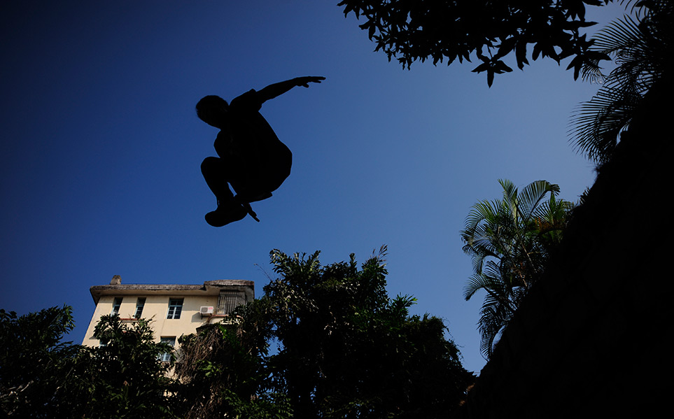 �˵���ܿ���ʵ������һ�ֳ������ɵľ������Լ���ú�������������ɰ���������