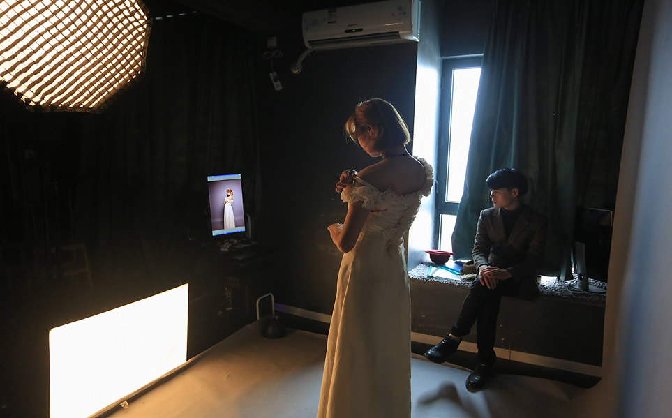 ֻҪ�������е�ң�ؿ��ž���������һ�Եĵ�����Ļ�Ͽ������ĵ���Ƭ