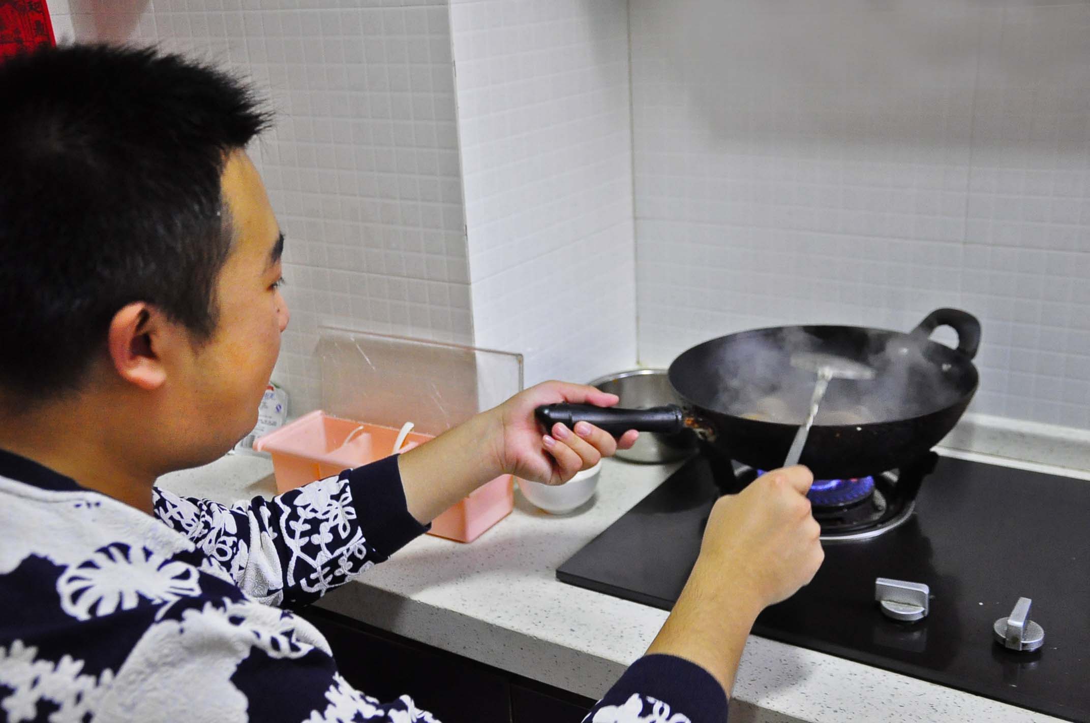 �嵰��С�̵����ֺòˣ�Ҳ��������ζ��͡�С��˵������ĸ����ͦ����ģ��緹�Լ��������һ�¾ͺ��ˣ������Ƕ�˯�ᡣ��