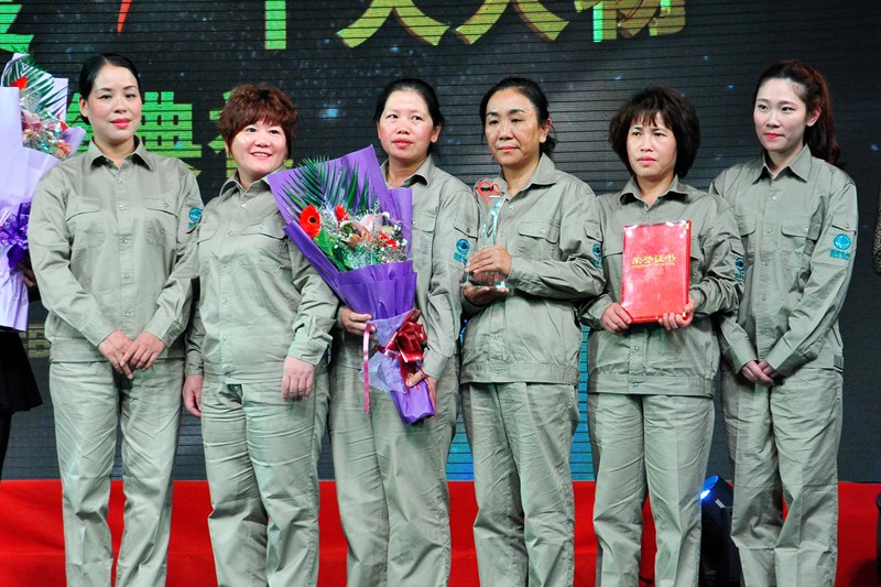 ��ƽŮ�ӵ��°��Ա����������Ϊ���ࡢ֣��Ӣ���������������ᡢ�������������á����ó�����������һ��ĸŮ��  ��¡�� ��