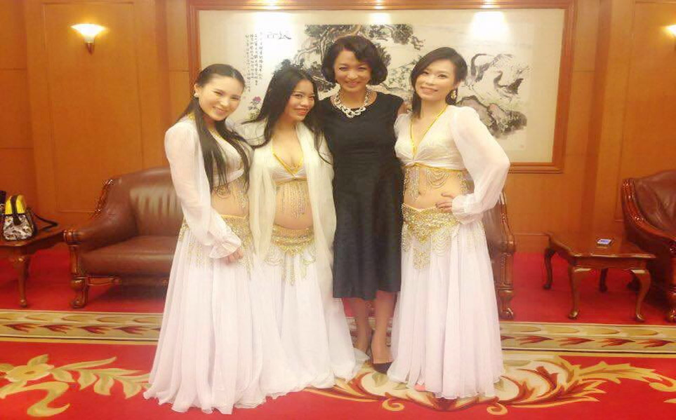 ������ĩ�������ӡ�������ѽ������̨�ϣ�����������һ�ζ�Ƥ�衣����������ζ�Ƥ�費�������3λ��ί�ĸ߶����ۣ�Ҳ�����ں�������Ϊ������Ƥ��