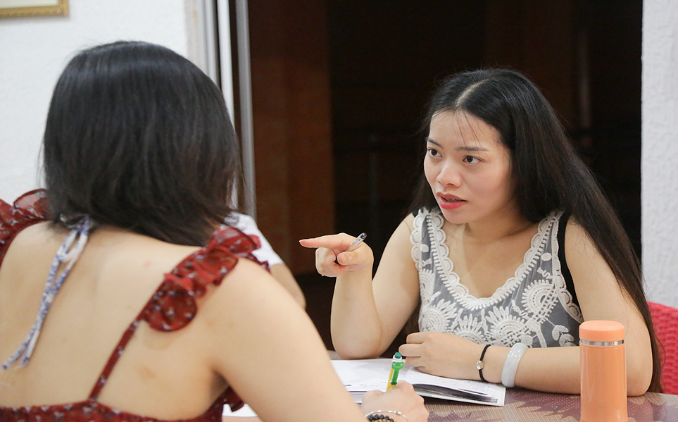 ���������������Ǹ���һ���赸ѧУ�ĺϻ���