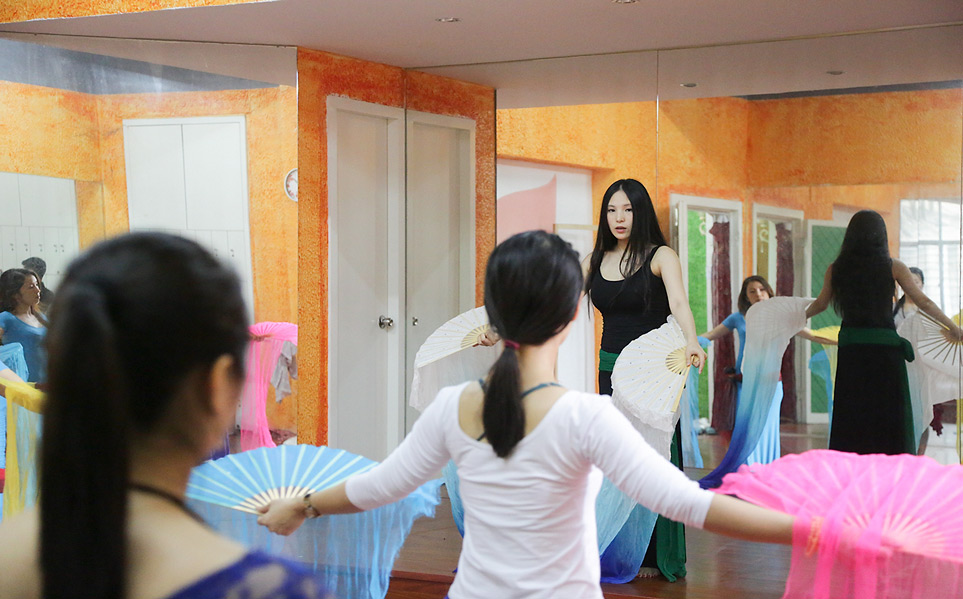 ��������Ҳ�Ǽ�������˶���ĺ����߸��´�,���뿪��ѧ��λ