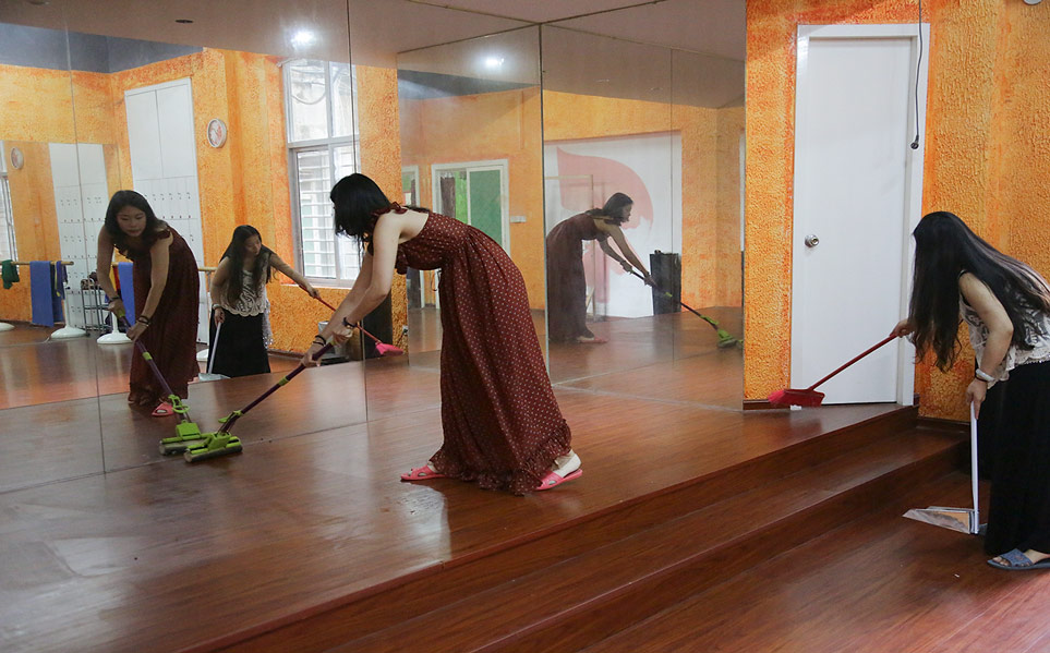 �������֮һ������ȻЦ�ƣ���ÿ���ɨ�����赸���������ġ��������Ҳ�������ڻ���