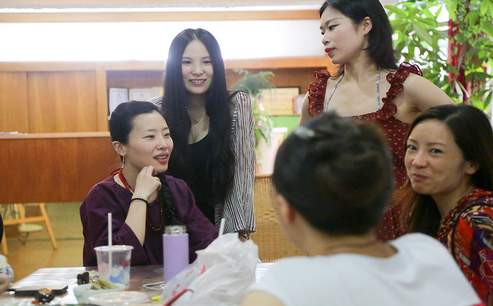 ����ʮ�ꡢ��ʮ�꣬���µ���ʮ�꣬������һֱ����ȥ����ʵ�������赸�������������ҵ��������ϵ�һ��״̬��ֻ��ĸ���ҵ����ֿ��ֵ�״̬�ˣ��Ż������Ӱ�캢�ӡ�������Ȼ˵