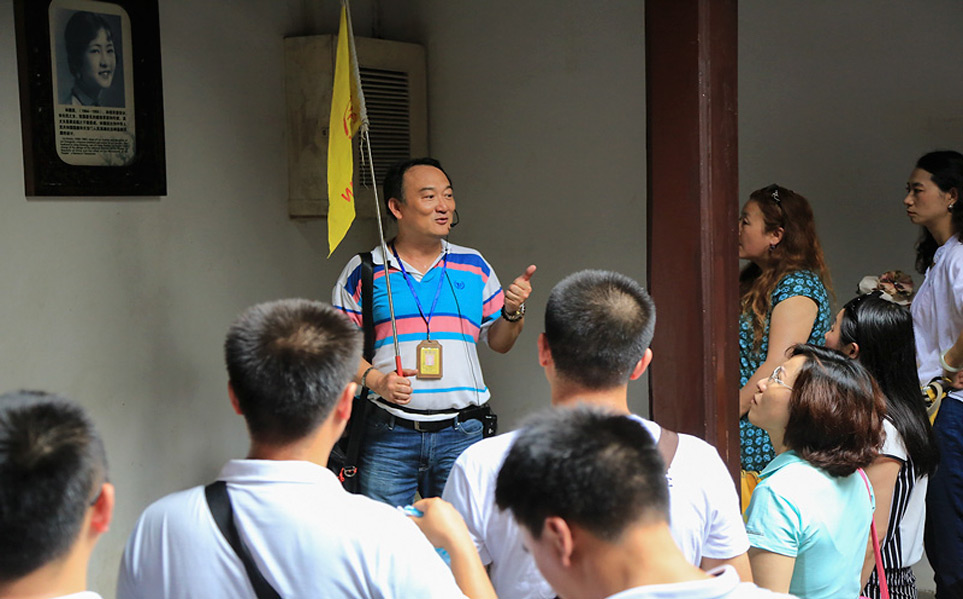 ���λ������ҵ��ʮ�����ˣ��ܶ����������µĶ�ת������������ȴ�����һ�߹���