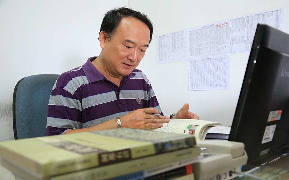 ÿ�δ���ǰ�������붼Ҫ���ϼ�����ʱ�����ð�ͷ����