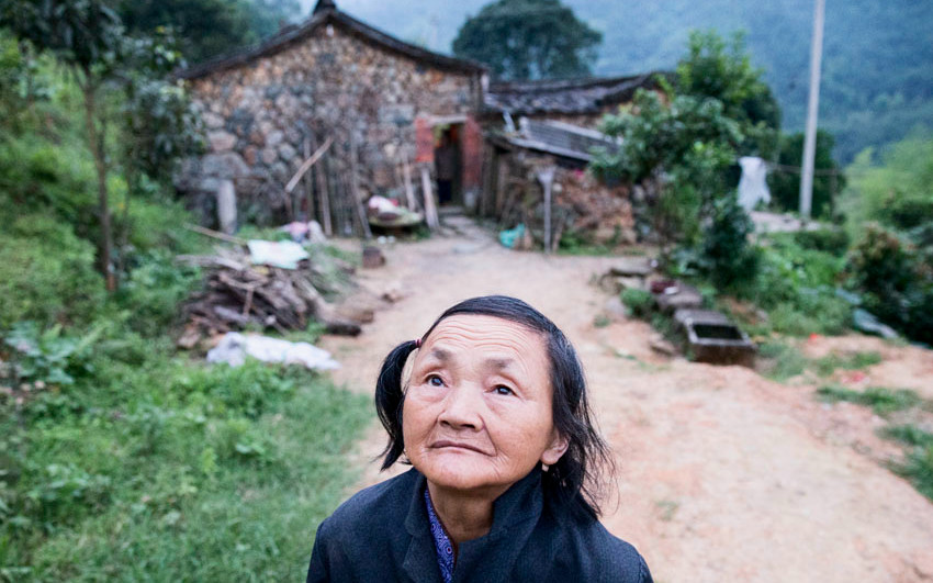 ����̧ͷ�����죬�����Ӳ�Թ�����ˡ�