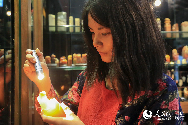 һ��õ���ɽʯ�񣬴�ʯ�߿�ʼ��Ҫ������ѡ �޼���