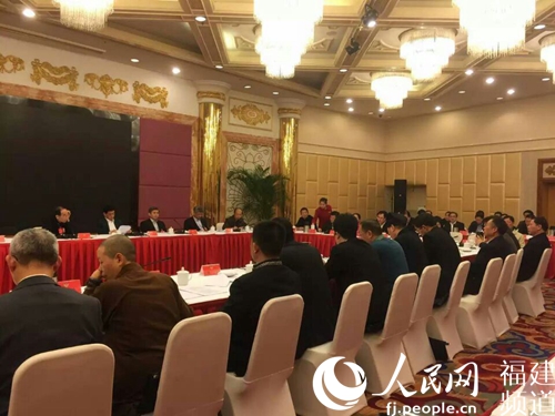 10��A�֫جF��Q�@���|���|ĳ�b�֦{�l�}�A�֫ج٩e�ѰO���v�ѥ[�֫جF����|�O�ٻP���|�֧Q�B���ڡB�v�вհQ�׷|�C���f ��