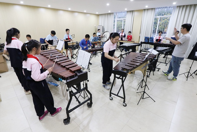 ѧУSunshine�������С���Ա����������������