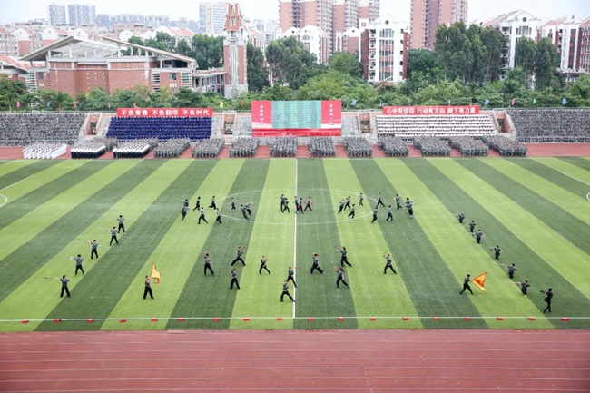 匯報會現場。集美大學供圖