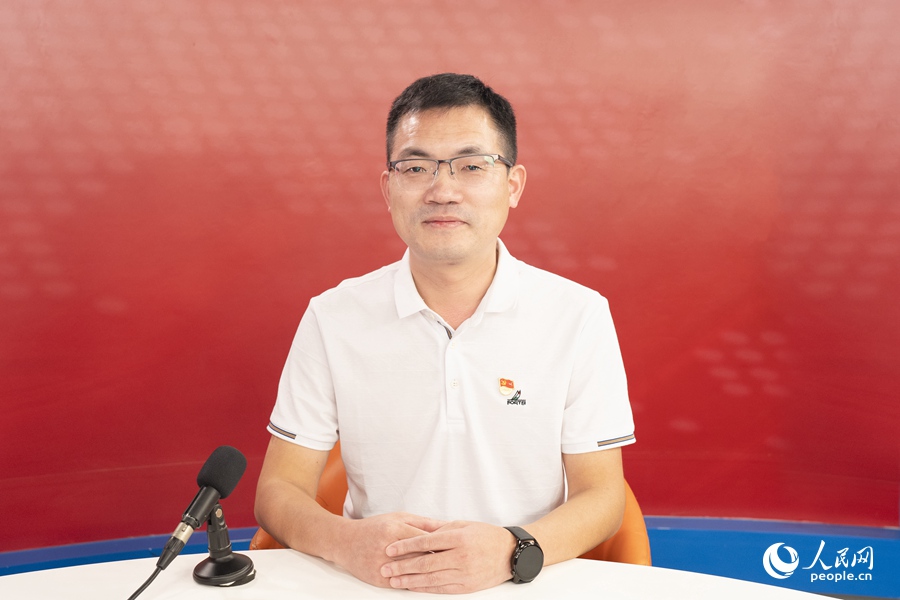 南平市交通運輸局副局長熊秀旺做客人民網福建演播室。人民網 蘭志飛攝