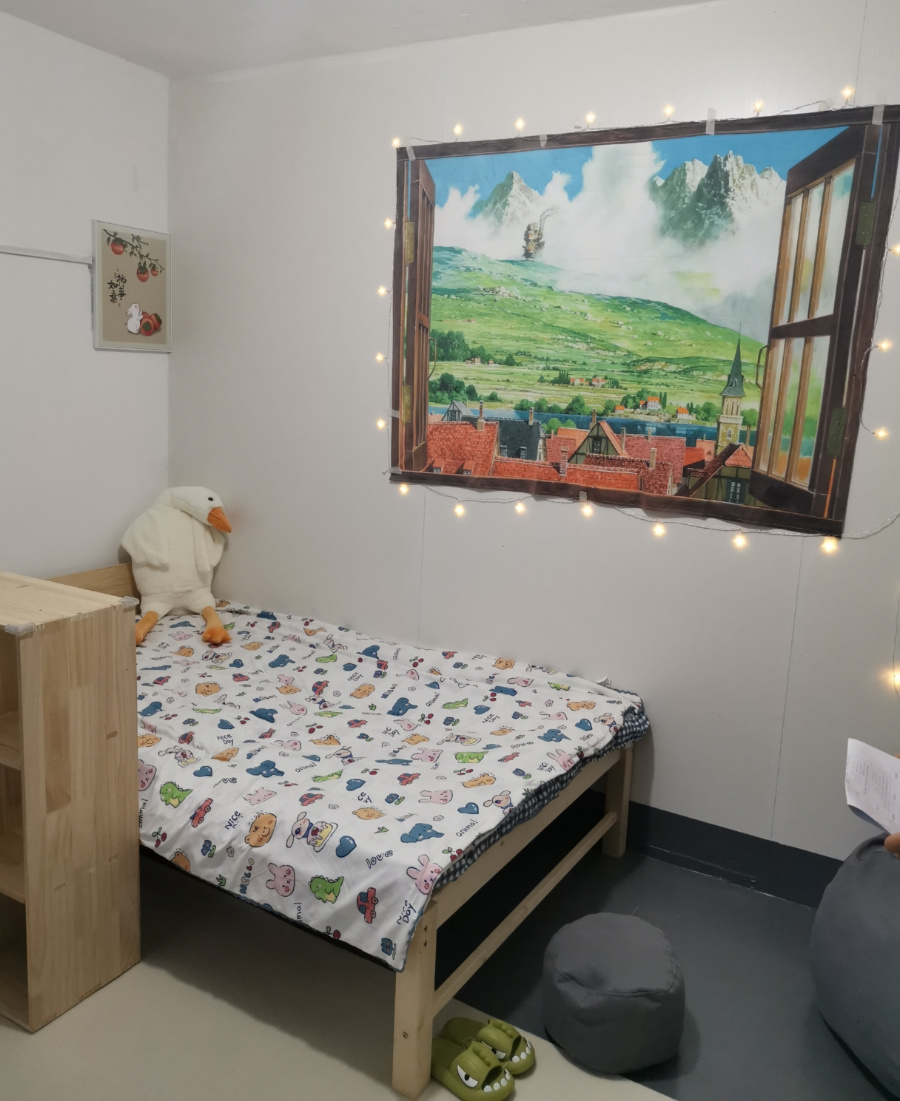 未保站内的临时照护室。厦门市民政局供图