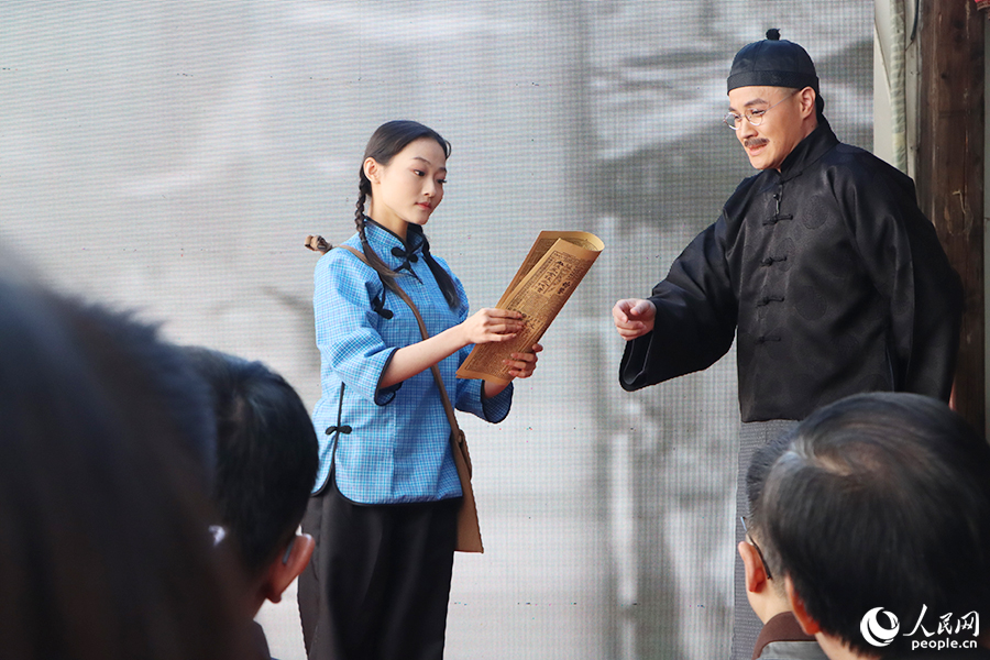 演出现场。人民网 黄东仪摄