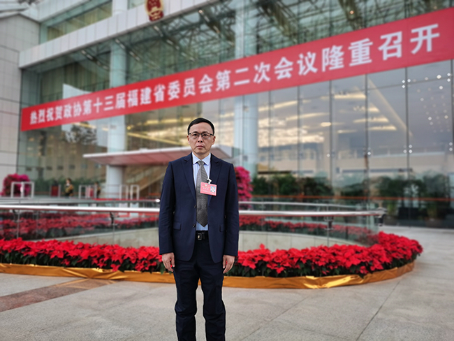 福建省政协委员，民盟福建省委会常委、莆田市委会主委施清芳。受访者供图