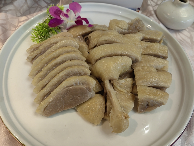 漳浦石榴填鸭（鸭肉）-柯得胜摄.jpg