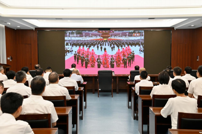 組織收看“國家烈士紀念日”紀念活動現場直播