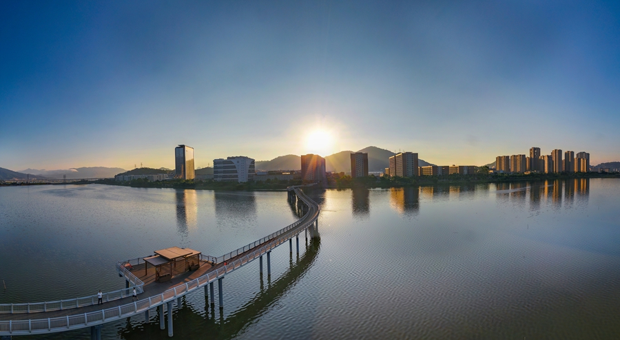 东侨经济技术开发赤鉴湖栈道。宁德市生态环境局东侨分局供图