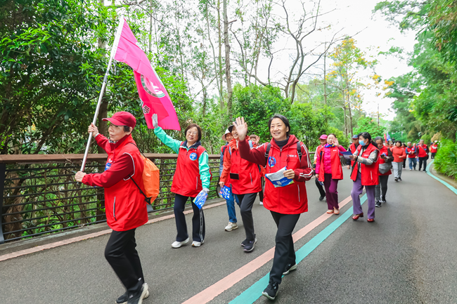 健康徒步現場。仙芝樓供圖