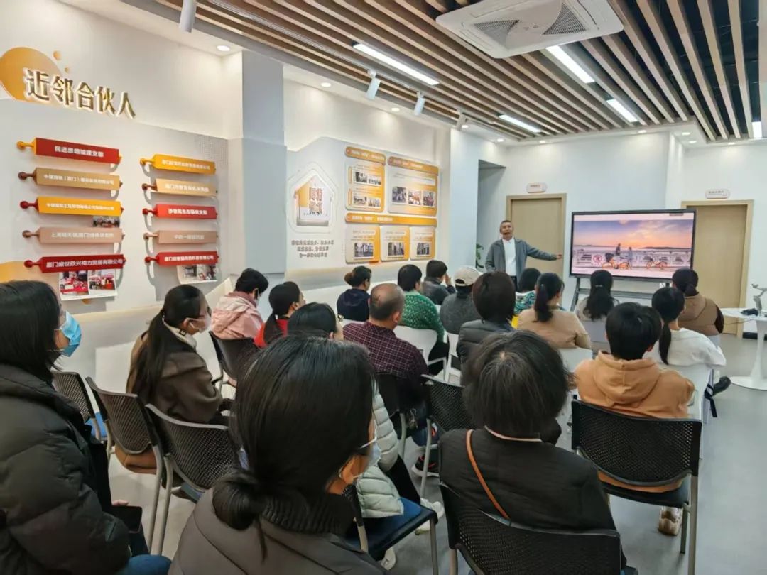 在新邻驿站开设公益课程