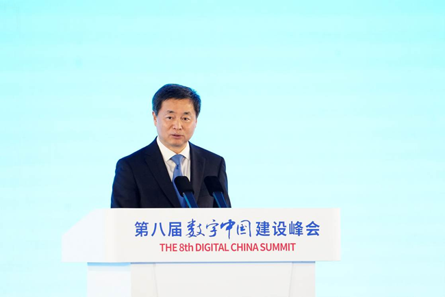 中國電信董事長柯瑞文發表主旨演講