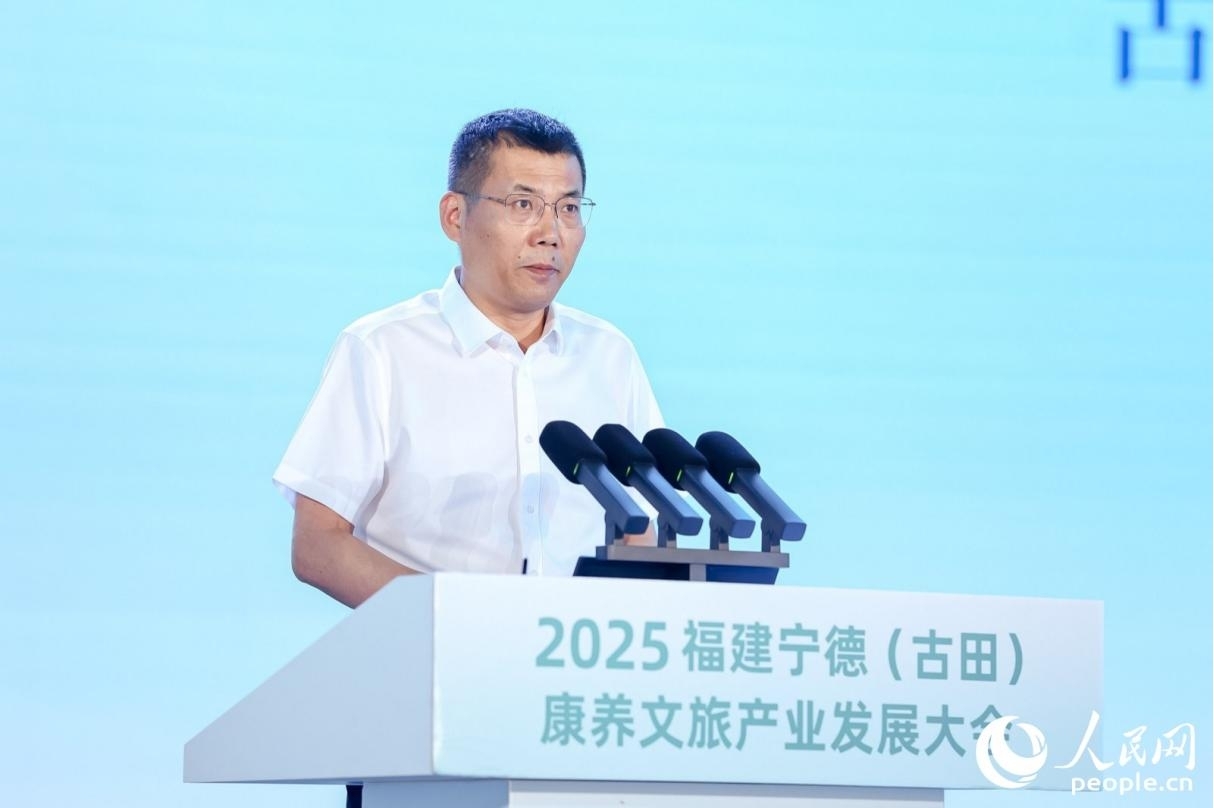 古田县委副书记、代县长吴新情发言。人民网 李唯一摄