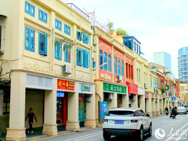 厦门“网红”打卡点思明区沙坡尾街巷整洁。人民网记者 陈博摄