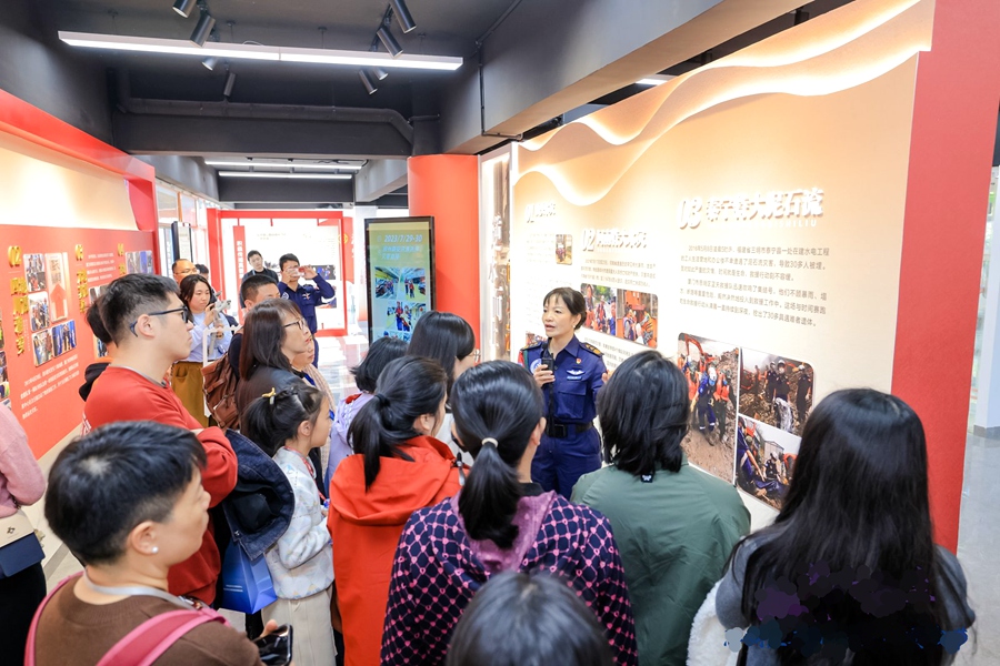 “思明·文明学习时间”宣讲团开展文明宣讲。思明区融媒体中心供图