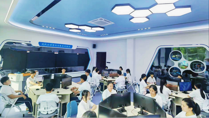 龍岩市農業學校現代農業虛擬仿真實訓室