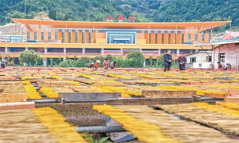 緊靠中國香都香產業園區的興泉鐵路永春站，有力助推當地香、醋、瓷等特色產業，以及文旅經濟發展壯大。康慶平攝