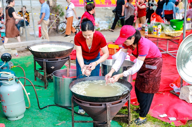 美食集市